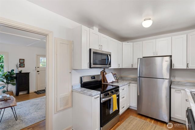 19024 15th Avenue NE, Shoreline, WA 98155