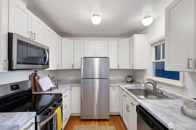 19024 15th Avenue NE, Shoreline, WA 98155