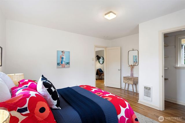 19024 15th Avenue NE, Shoreline, WA 98155