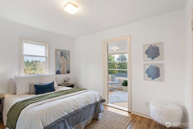 19024 15th Avenue NE, Shoreline, WA 98155