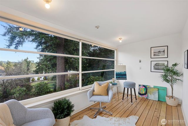 19024 15th Avenue NE, Shoreline, WA 98155