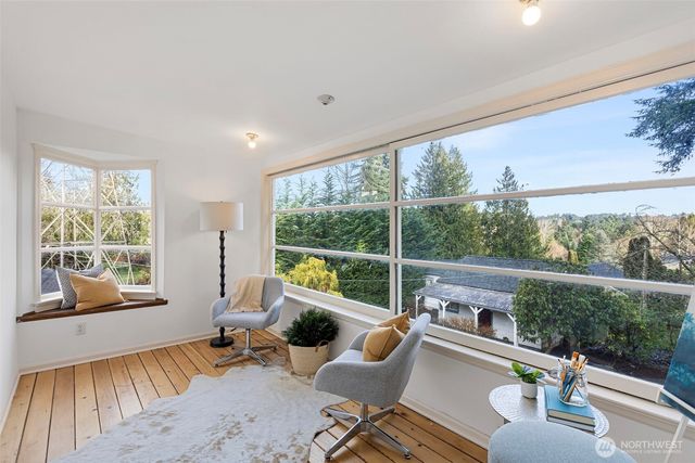 19024 15th Avenue NE, Shoreline, WA 98155