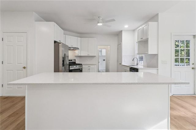 3560 Rosewicke Drive, Cumming, GA 30040