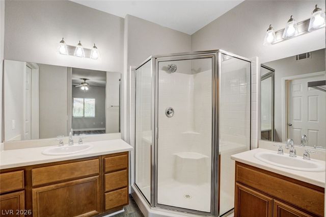 7701 Robindale 234, Las Vegas, NV 89113