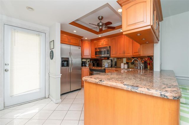 2731 NE 14th Street Causeway 637, Pompano Beach, FL 33062