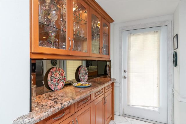 2731 NE 14th Street Causeway 637, Pompano Beach, FL 33062