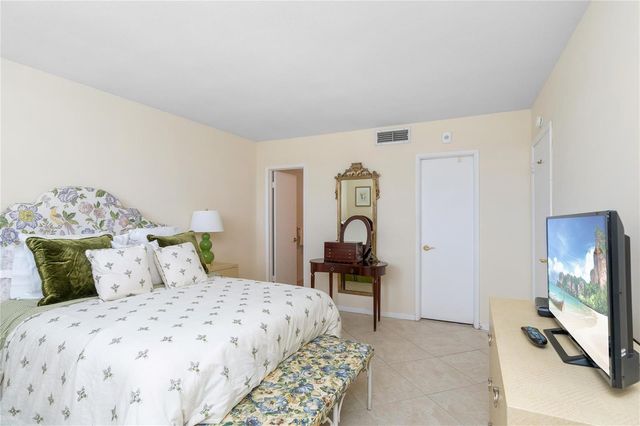 2731 NE 14th Street Causeway 637, Pompano Beach, FL 33062