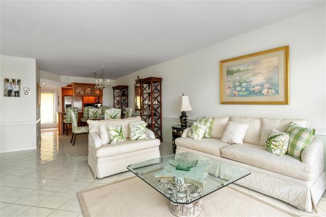 2731 NE 14th Street Causeway 637, Pompano Beach, FL 33062