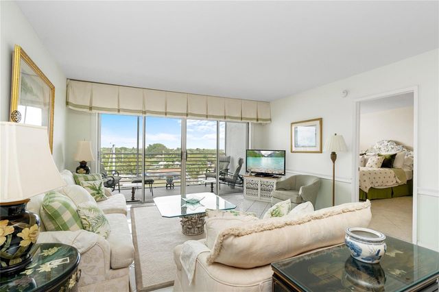2731 NE 14th Street Causeway 637, Pompano Beach, FL 33062