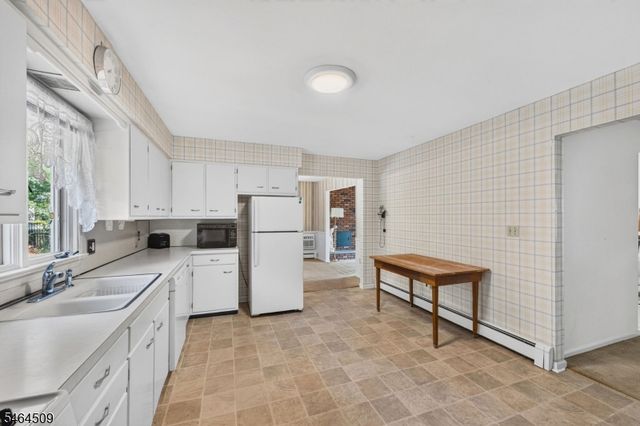 444 Vanderveer Rd, Bridgewater Twp., NJ 08807