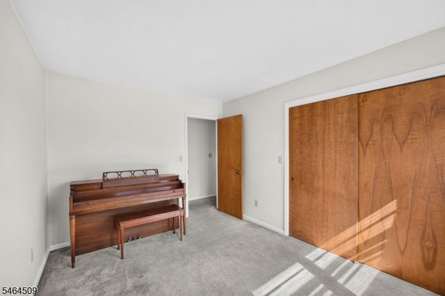 444 Vanderveer Rd, Bridgewater Twp., NJ 08807