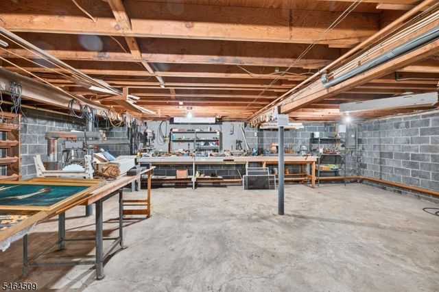 444 Vanderveer Rd, Bridgewater Twp., NJ 08807