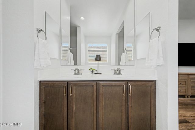 380 W Pelipa Drive, San Tan Valley, AZ 85140
