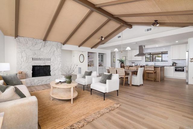 14043 Calle De Vista, Valley Center, CA 92082