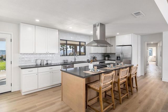 14043 Calle De Vista, Valley Center, CA 92082