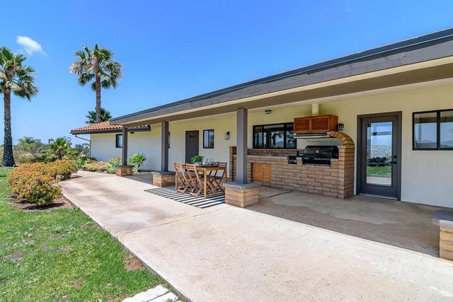14043 Calle De Vista, Valley Center, CA 92082