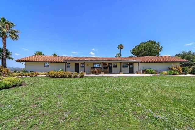 14043 Calle De Vista, Valley Center, CA 92082