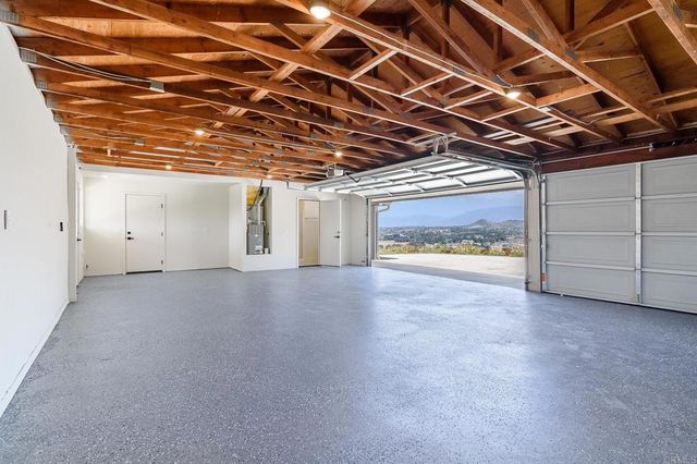 14043 Calle De Vista, Valley Center, CA 92082