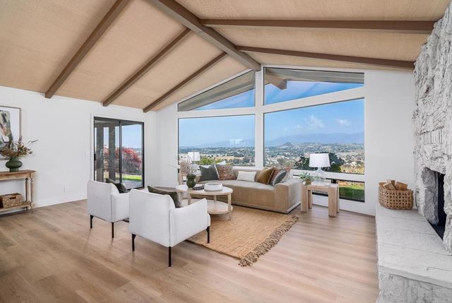 14043 Calle De Vista, Valley Center, CA 92082
