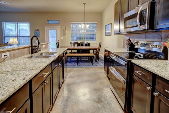 129 Haliimaile LN, Bastrop, TX 78602