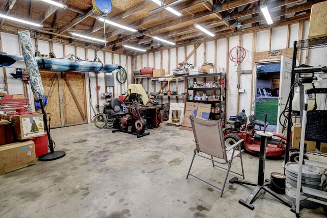 129 Haliimaile LN, Bastrop, TX 78602