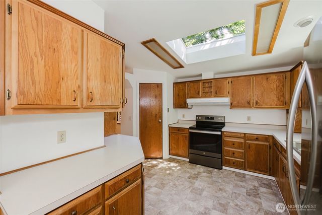 6525 SE Skycrest Lane, Port Orchard, WA 98366