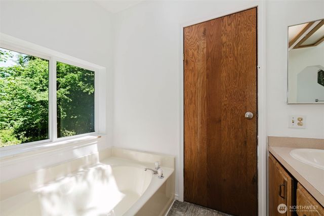 6525 SE Skycrest Lane, Port Orchard, WA 98366