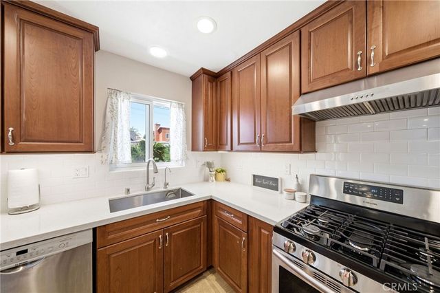 2131 W 236th Street, Torrance, CA 90501