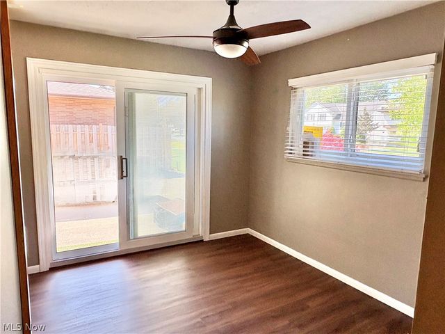 183 E Overlook Drive, Eastlake, OH 44095