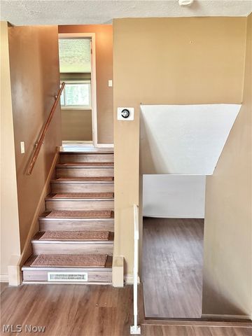 183 E Overlook Drive, Eastlake, OH 44095