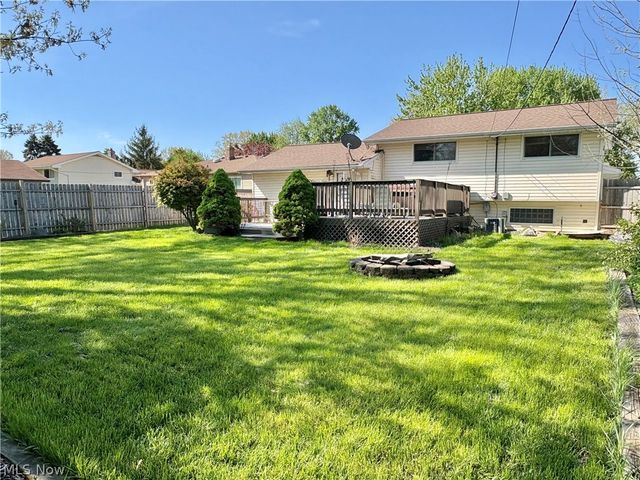 183 E Overlook Drive, Eastlake, OH 44095