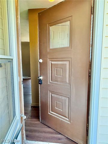 183 E Overlook Drive, Eastlake, OH 44095