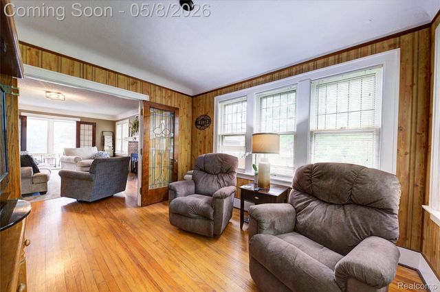 22804 Law Street, Dearborn, MI 48124