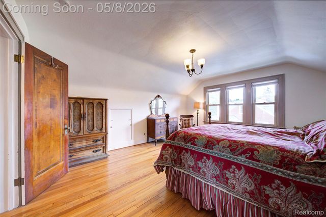 22804 Law Street, Dearborn, MI 48124