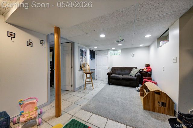 22804 Law Street, Dearborn, MI 48124