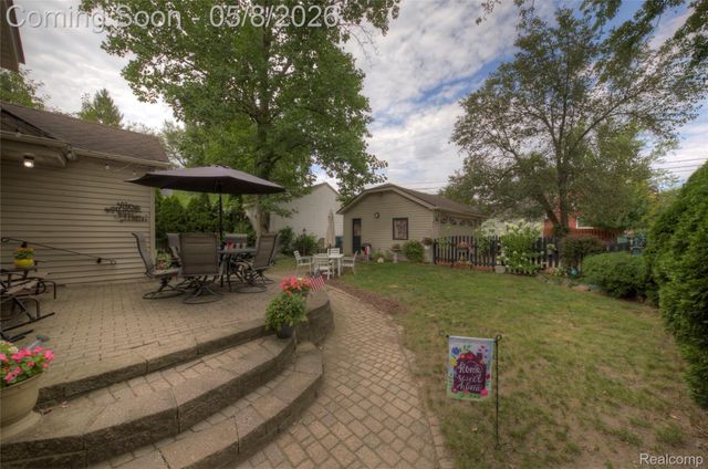 22804 Law Street, Dearborn, MI 48124
