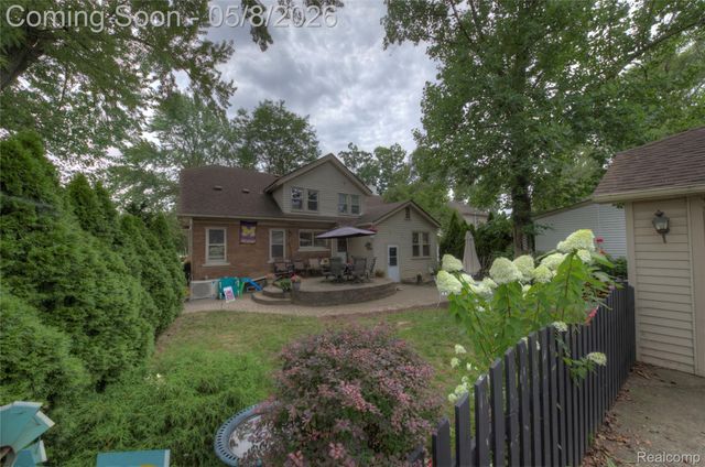 22804 Law Street, Dearborn, MI 48124