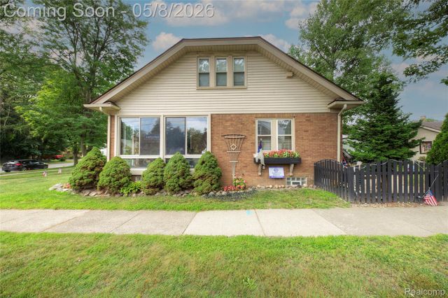22804 Law Street, Dearborn, MI 48124