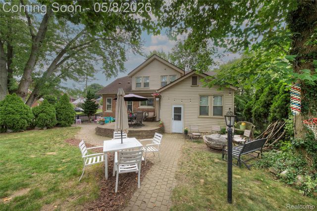 22804 Law Street, Dearborn, MI 48124