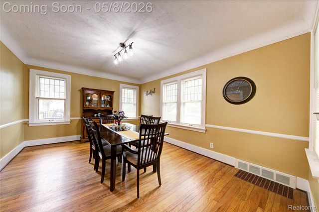 22804 Law Street, Dearborn, MI 48124