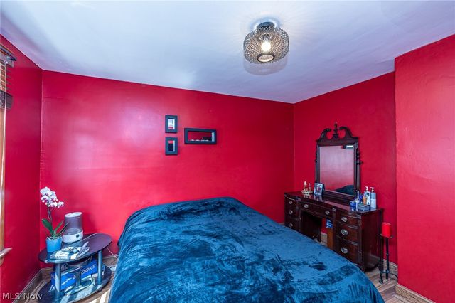 3858 W 16th Street, Cleveland, OH 44109
