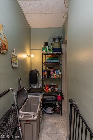 3858 W 16th Street, Cleveland, OH 44109