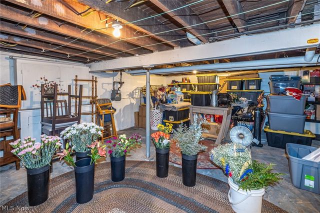 3858 W 16th Street, Cleveland, OH 44109