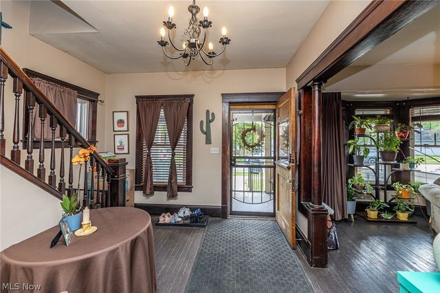 3858 W 16th Street, Cleveland, OH 44109