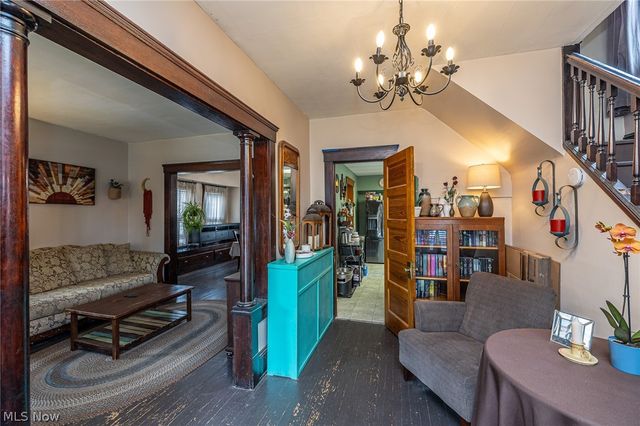 3858 W 16th Street, Cleveland, OH 44109