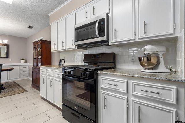 502 Elmridge Dr., Tyler, TX 75703