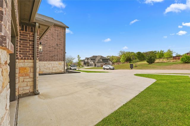 10713 Smoky Oak Trail, Argyle, TX 76226