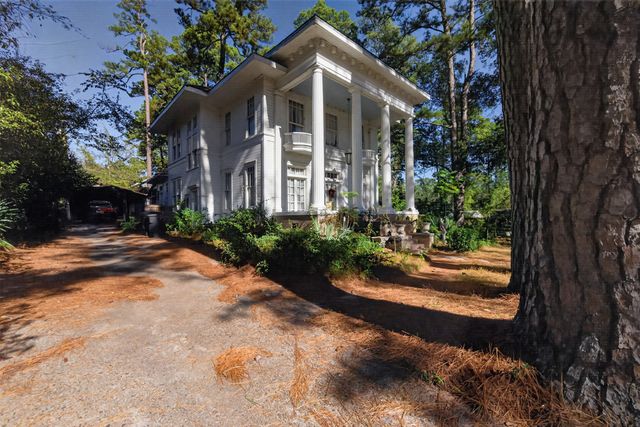 704 Wilkinson Street, Shreveport, LA 71104