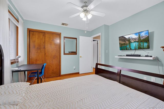 31 Reservoir Road, Wallkill, NY 12589