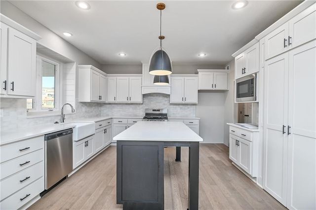 6104 Barth Road, Shawnee, KS 66226